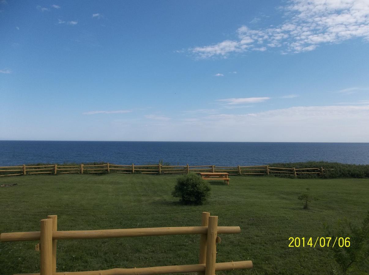 Les Chalets Brise-de-Mer Sainte-Therese-de-Gaspe Eksteriør bilde