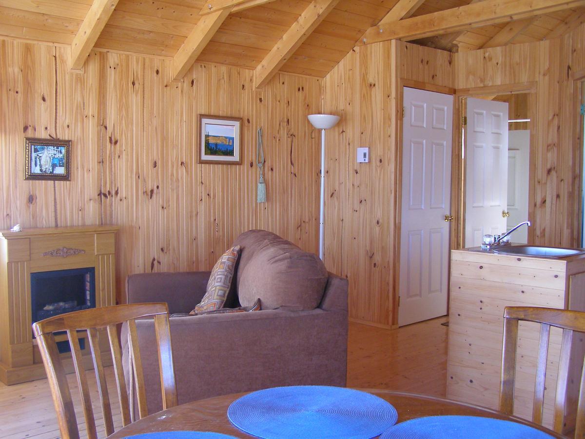 Les Chalets Brise-de-Mer Sainte-Therese-de-Gaspe Eksteriør bilde